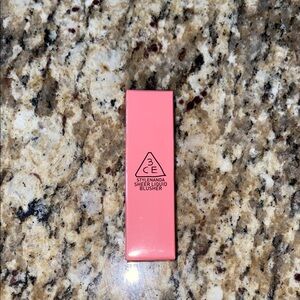 3CE Stylenanda Sheer Liquid Blusher in Side Piece Pink.